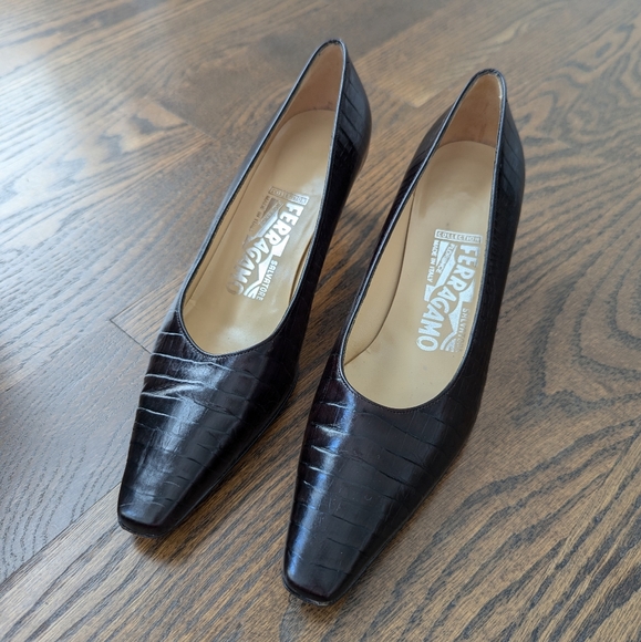 Salvatore Ferragamo Dark Brown/Black Croc Pumps Size 6 - Picture 5 of 11